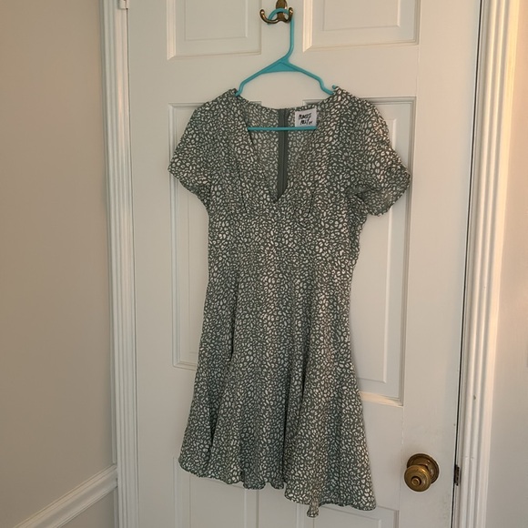 Princess Polly Dress - Picture 3 of 5